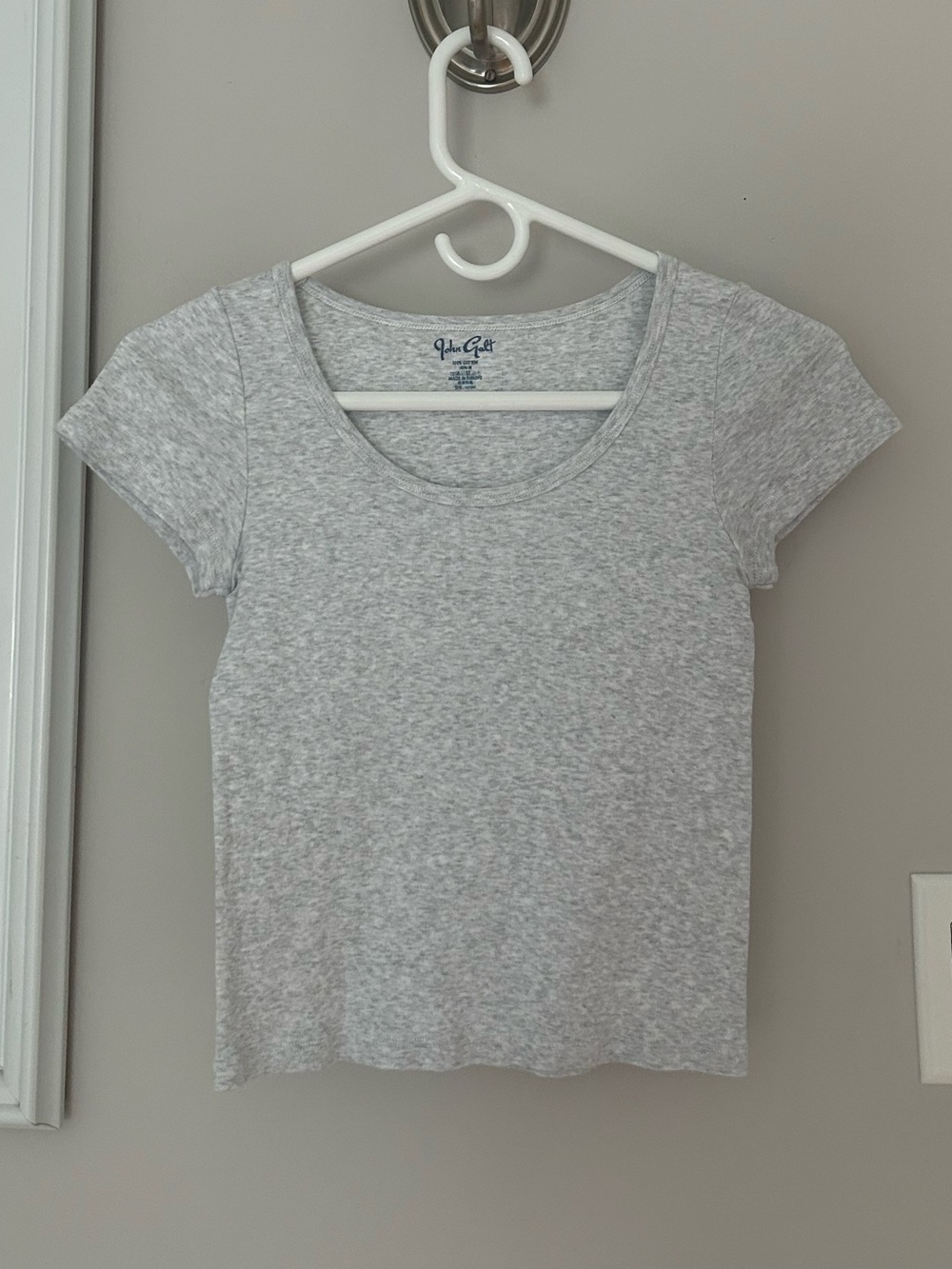 Zelly Scoopneck T Shirt Brandy Melville